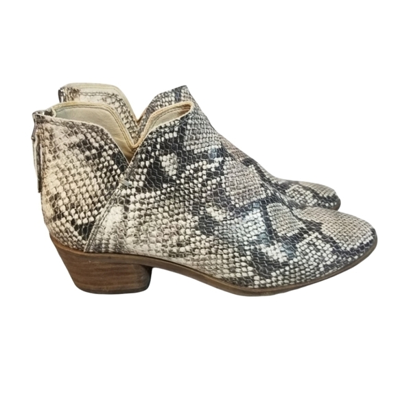 Dolce Vita Karsen snake print ankle boots - Picture 1 of 11